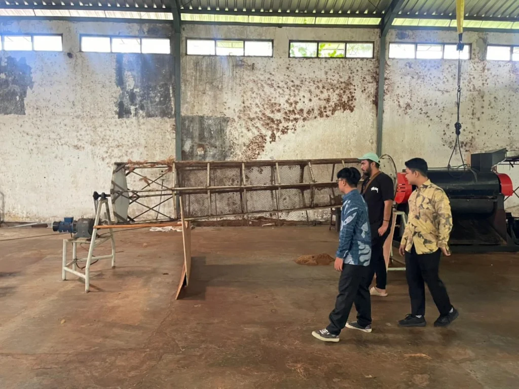 Atrin International team exporting Indonesian coconut products to the U.S.