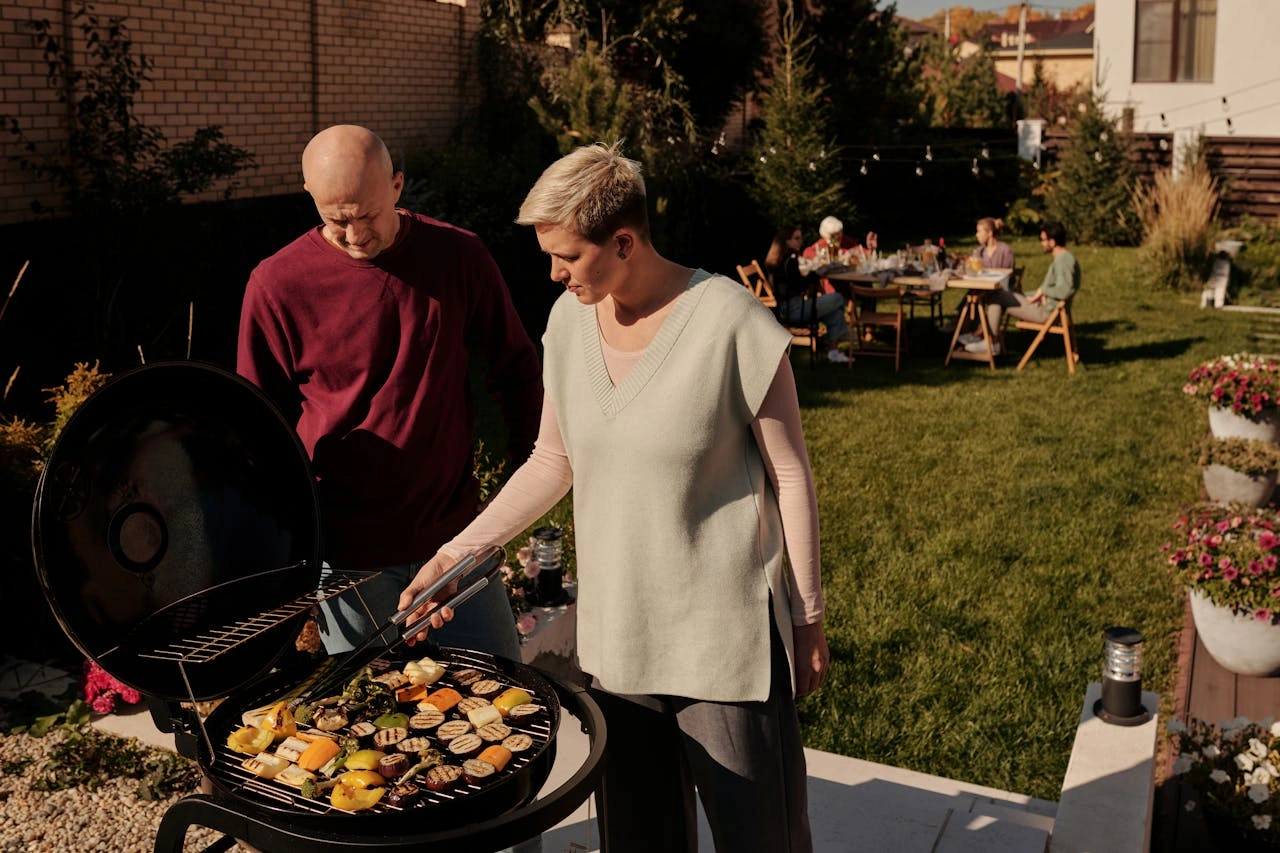 Indonesian coconut briquettes burning cleanly on a BBQ grill in the U.S.