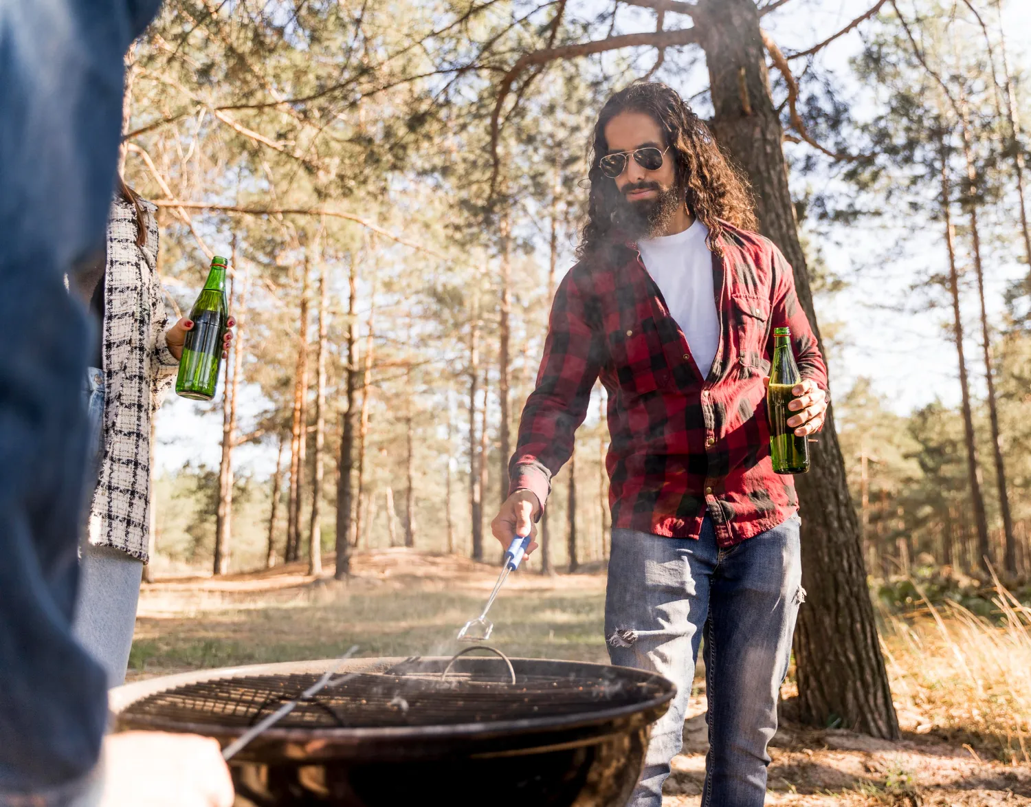 Coconut charcoal briquettes for outdoor BBQ in America